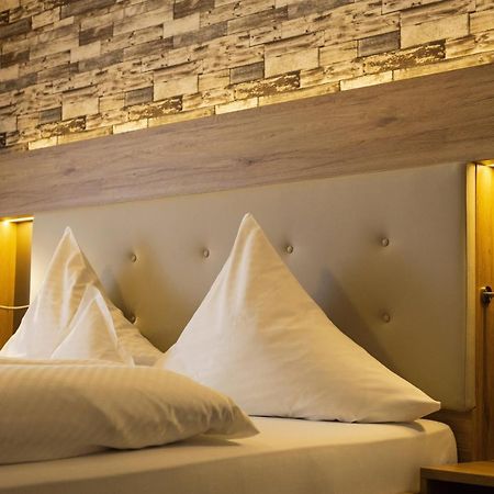 Land-Gut-Hotel Raeuber Lippoldskrug Alfeld  Bagian luar foto