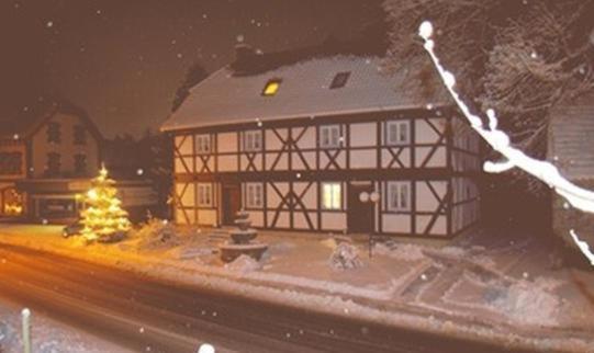 Land-Gut-Hotel Raeuber Lippoldskrug Alfeld  Bagian luar foto